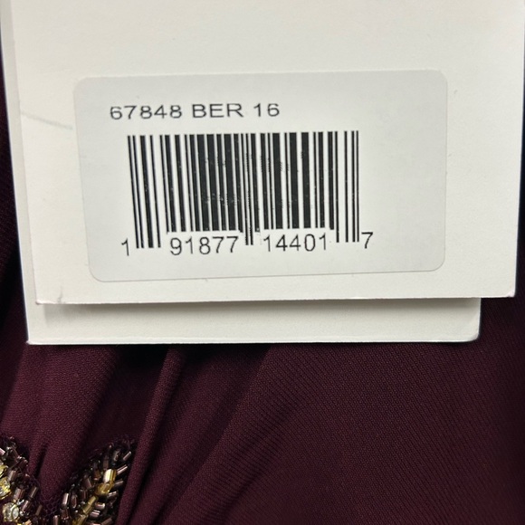 Mac Duggal 67848 NWT FAUX WRAP LONG SLEEVE GOWN W/ APPLIQUÉ DETAIL - Picture 7 of 8